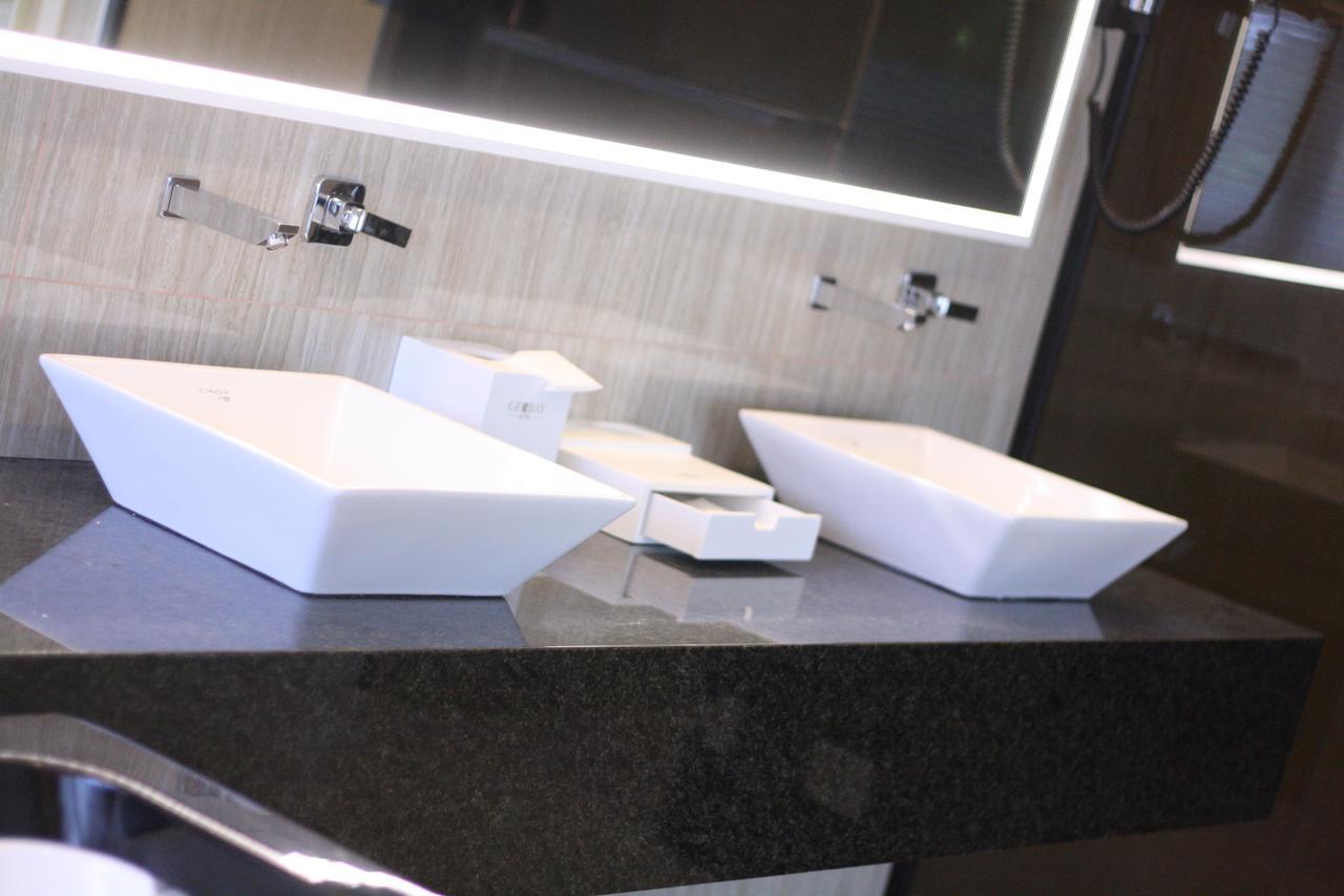 Geobay Hotel Johor Bahru Kültér fotó