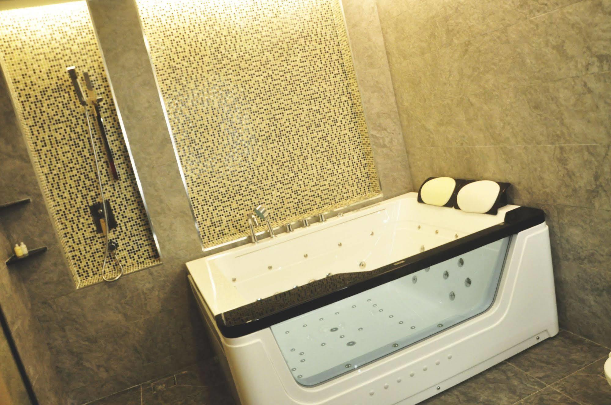 Geobay Hotel Johor Bahru Kültér fotó